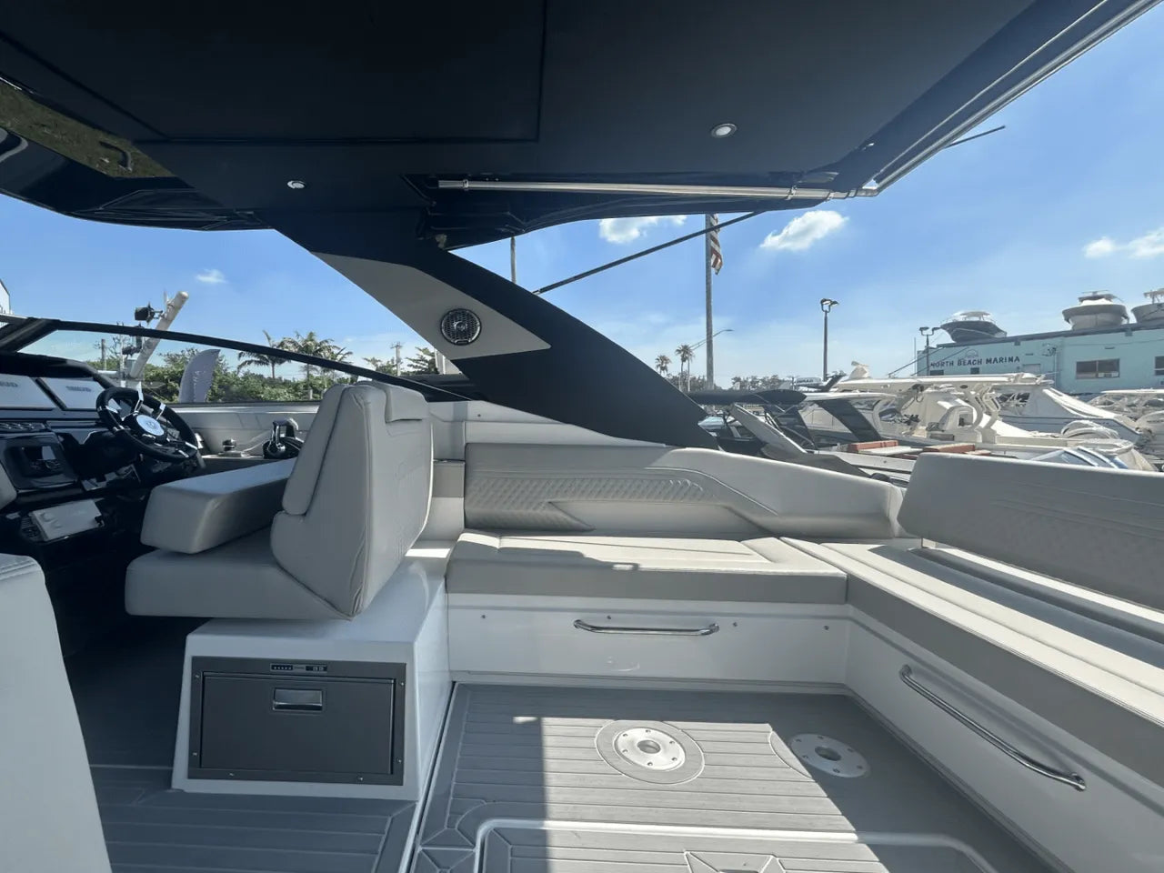 2025 Cruisers Yachts 34 GLS Outboard 34.0 feet, Clearwater, Florida #13