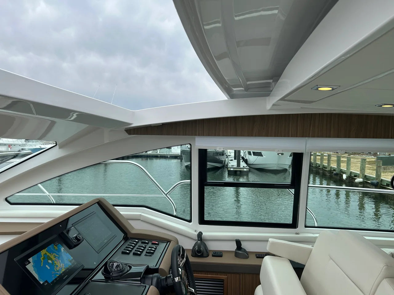 2026 Cruisers Yachts 42 Cantius 42.0 feet, Clearwater, Florida #34