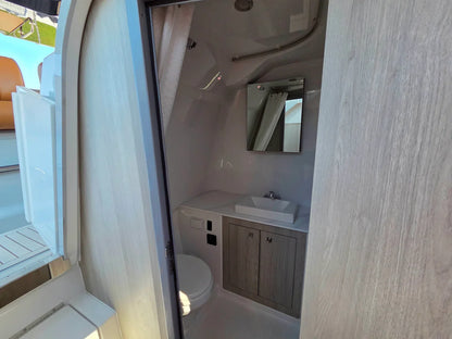 2027 Cruisers Yachts 38 VTR 38.0 feet, Clearwater, Florida #26