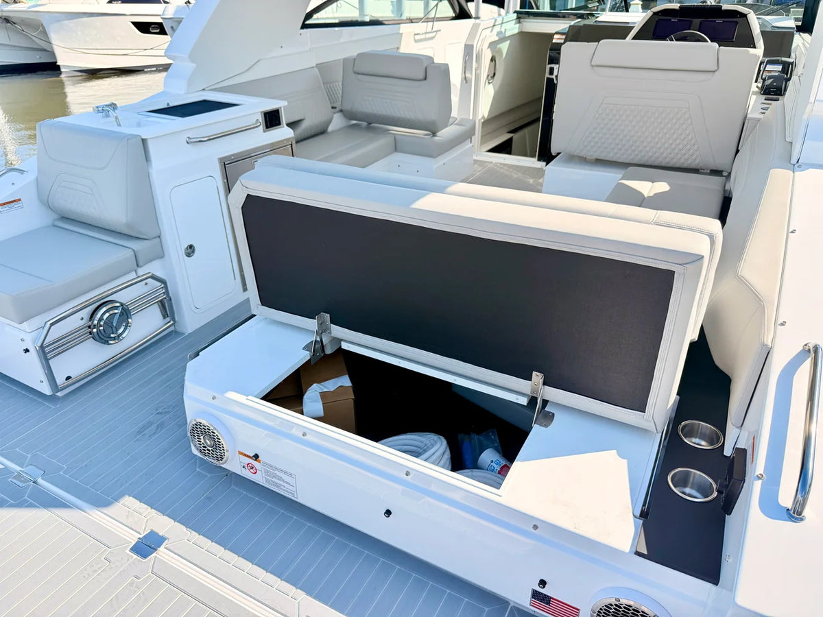 2026 Cruisers Yachts 34 GLS Outboard 34.0 feet, Clearwater, Florida #42