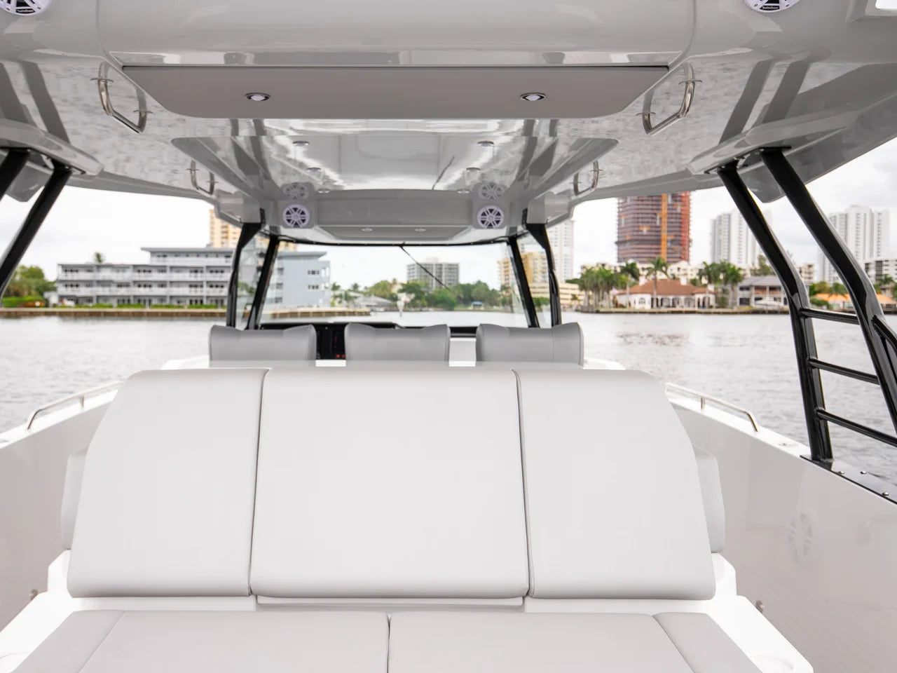 2026 Cruisers Yachts 38 VTR 38.0 feet, Clearwater, Florida #32