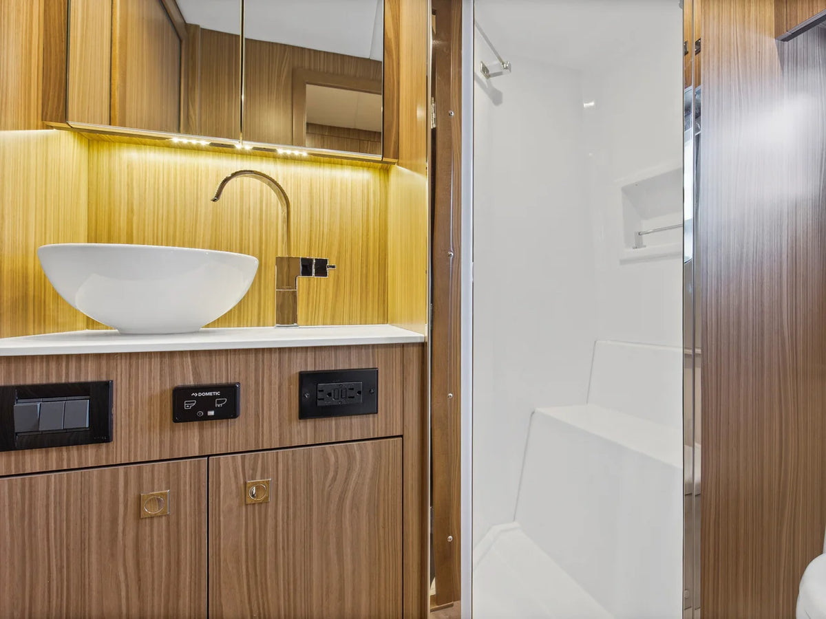 2026 Cruisers Yachts 42 Cantius 42.0 feet, Clearwater, Florida #44