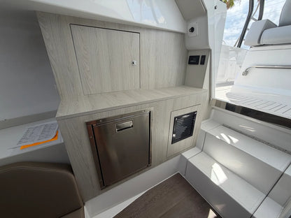 2026 Cruisers Yachts 38 VTR 38.0 feet, Clearwater, Florida #24