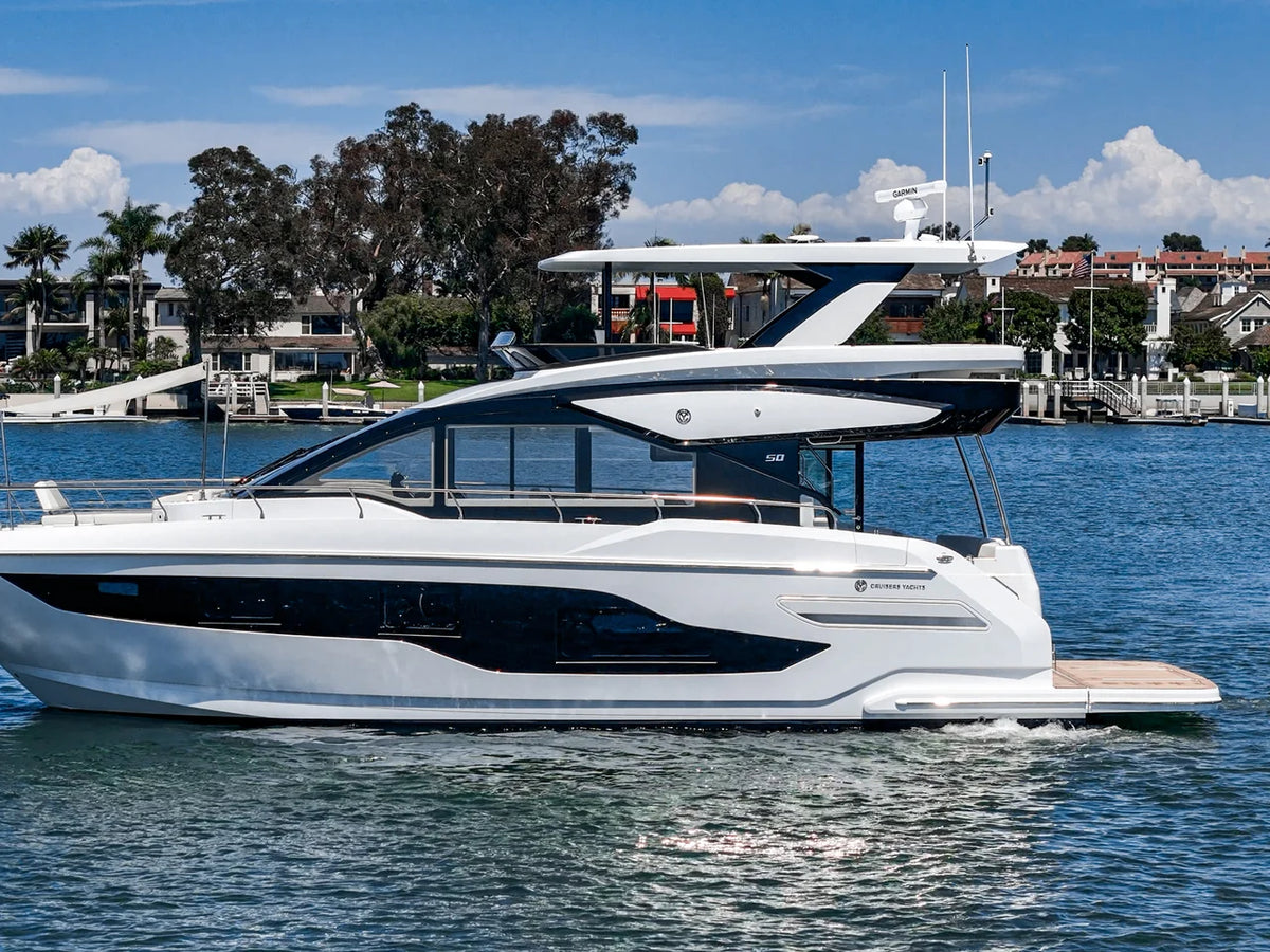 2027 Cruisers Yachts 50 FLY 50.0 feet, Clearwater, Florida #10