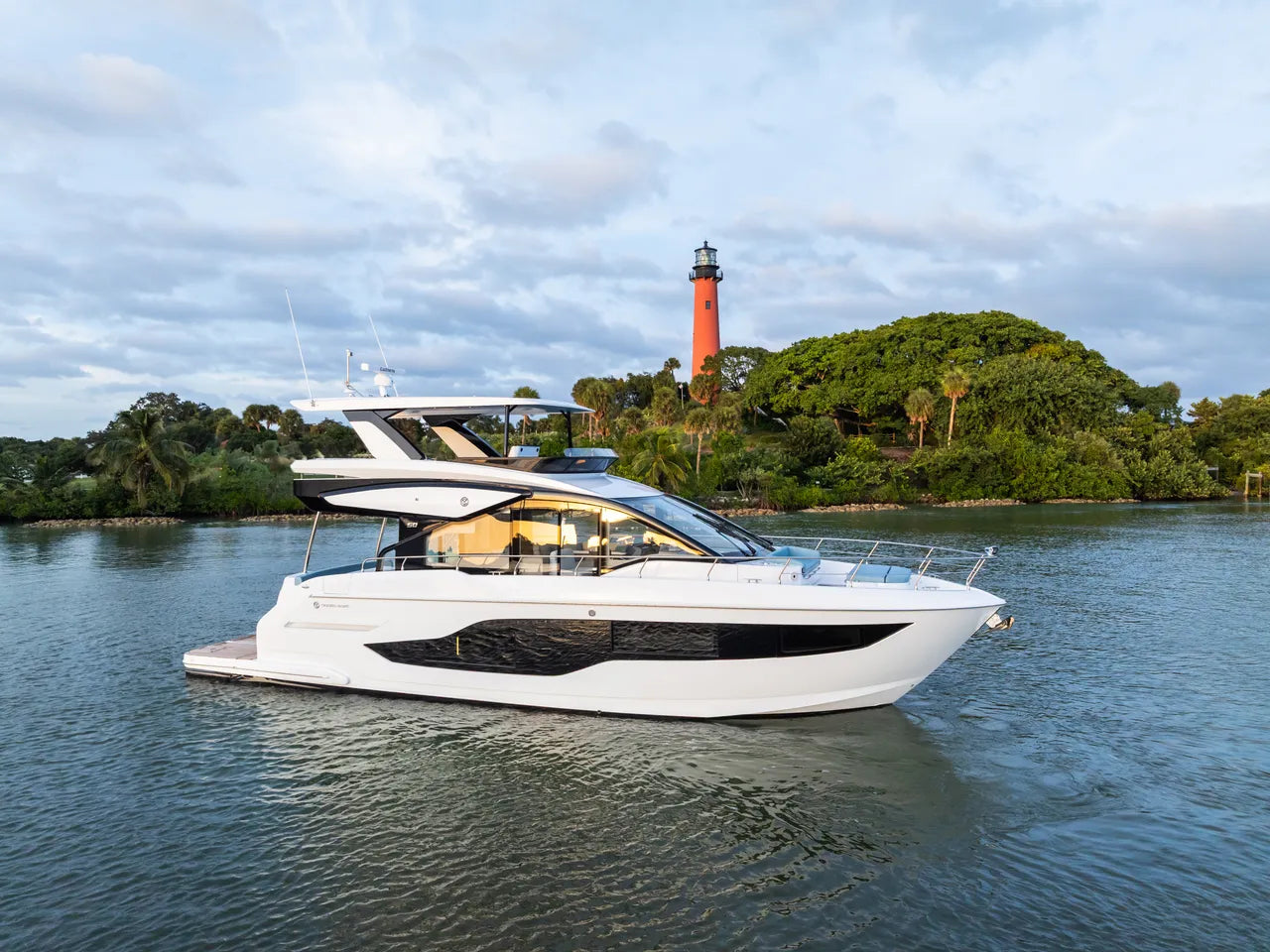 2026 Cruisers Yachts 50 FLY 50.0 feet, Clearwater, Florida #30