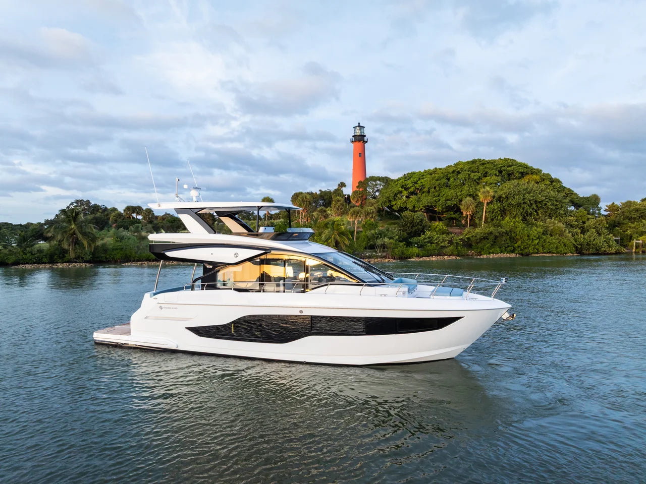2027 Cruisers Yachts 50 FLY 50.0 feet, Clearwater, Florida #30