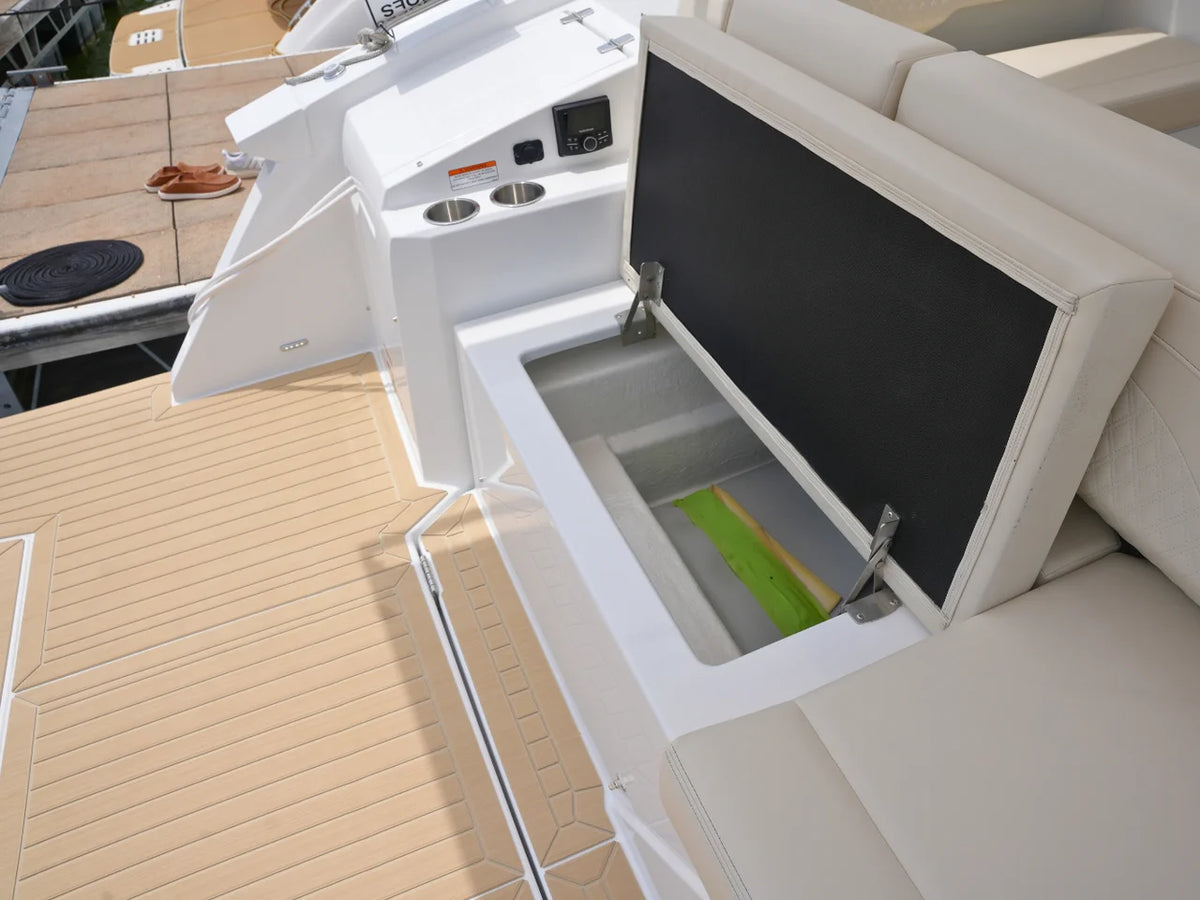 2026 Cruisers Yachts 38 GLS 38.0 feet, Clearwater, Florida #17