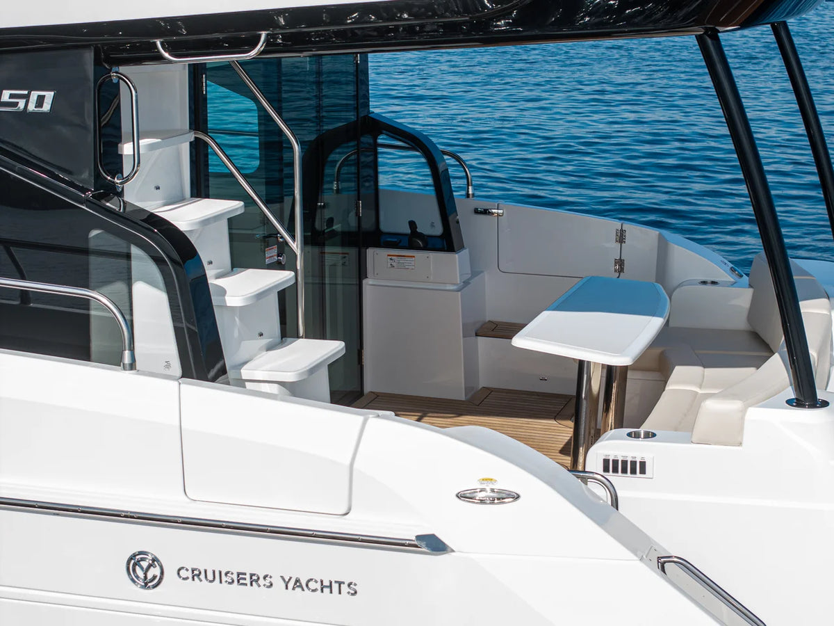 2026 Cruisers Yachts 50 FLY 50.0 feet, Clearwater, Florida #14