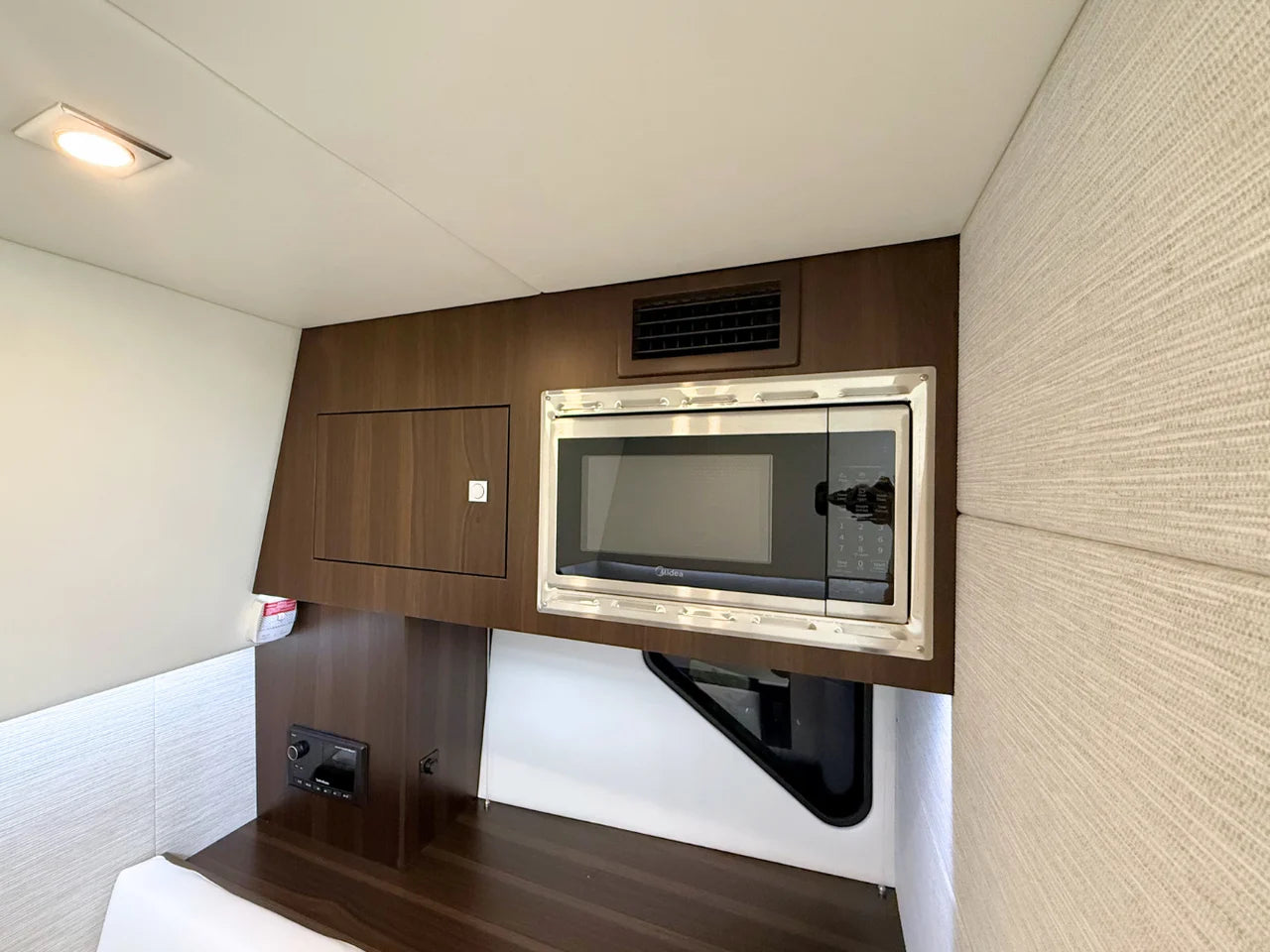 2026 Cruisers Yachts 34 GLS 34.0 feet, Clearwater, Florida #52