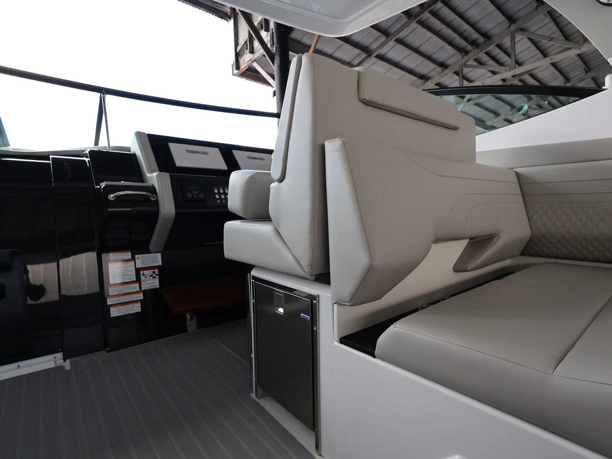 2026 Cruisers Yachts 38 GLS Outboard 38.0 feet, Clearwater, Florida #24