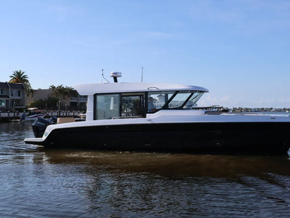 2026 Cruisers Yachts 38 VTR EC 38.0 feet, Clearwater, Florida #1