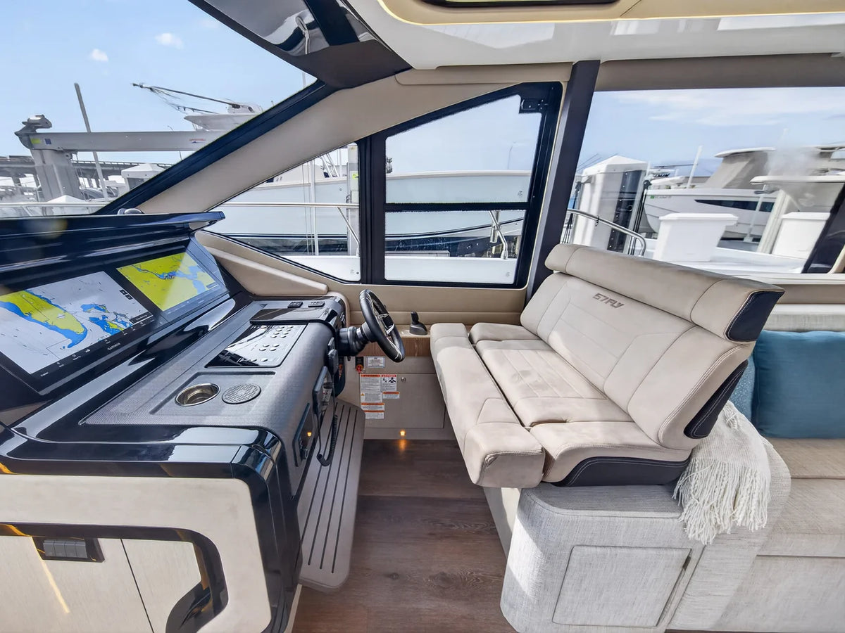 2026 Cruisers Yachts 57 FLY 57.0 feet, Clearwater, Florida #121