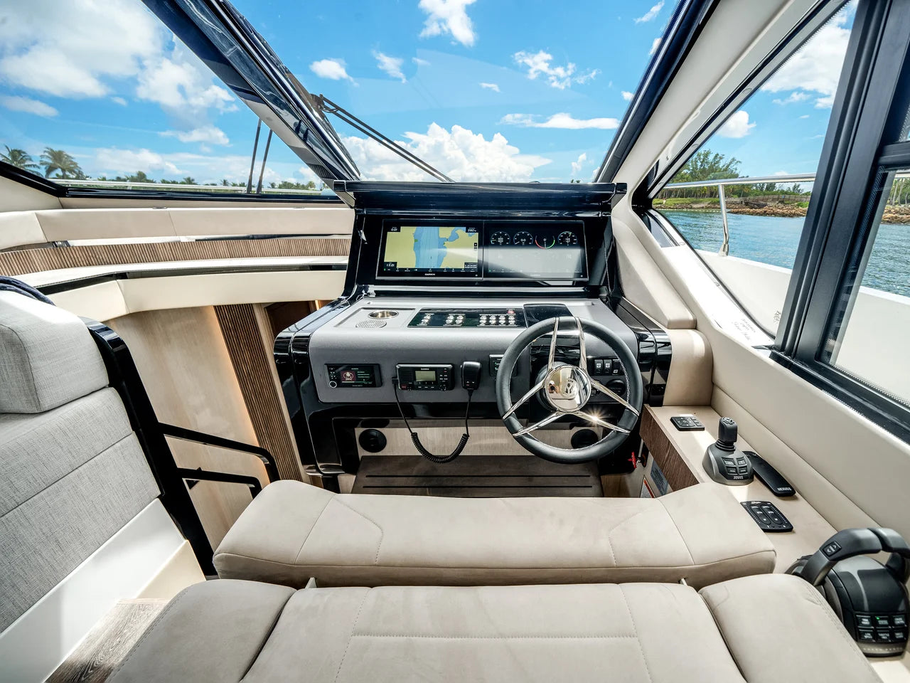 2026 Cruisers Yachts 57 FLY 57.0 feet, Clearwater, Florida #31
