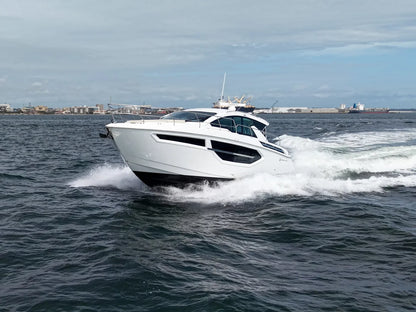 2026 Cruisers Yachts 42 Cantius 42.0 feet, Clearwater, Florida #3