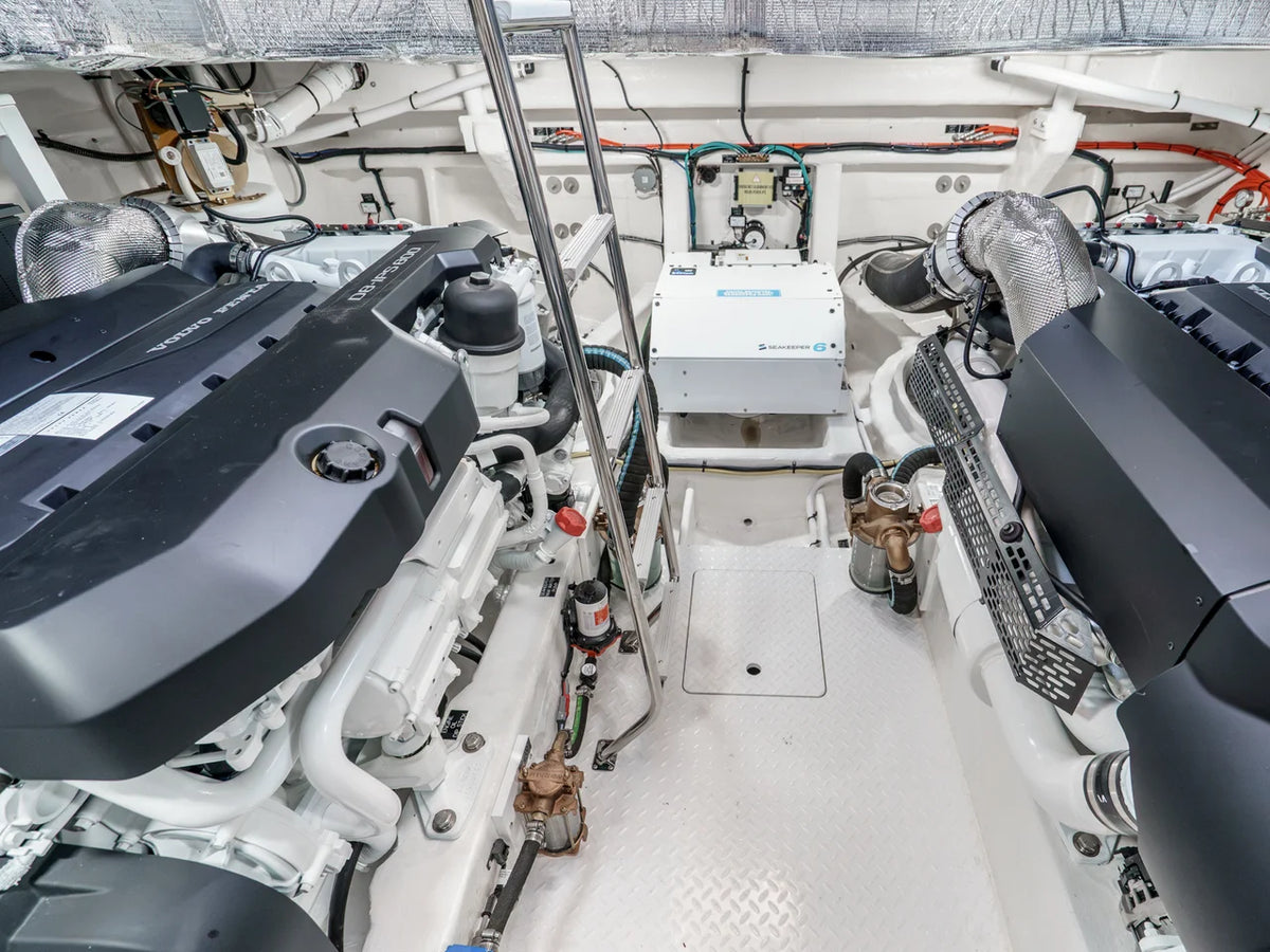 2027 Cruisers Yachts 50 FLY 50.0 feet, Clearwater, Florida #88