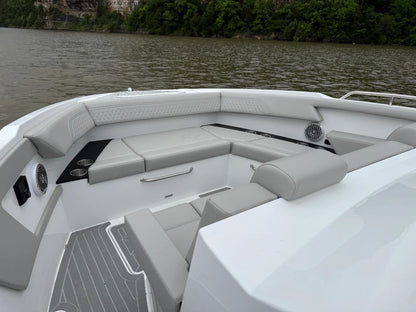2026 Cruisers Yachts 34 GLS Outboard 34.0 feet, Clearwater, Florida #19
