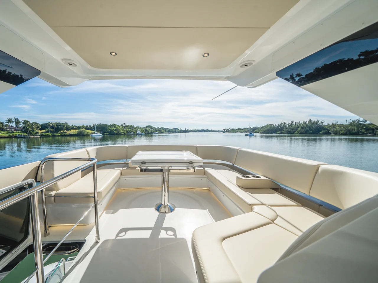 2026 Cruisers Yachts 57 FLY 57.0 feet, Clearwater, Florida #20