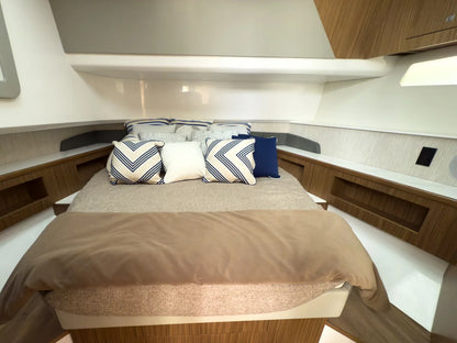 2026 Cruisers Yachts 50GLS OB 50.0 feet, Clearwater, Florida #27