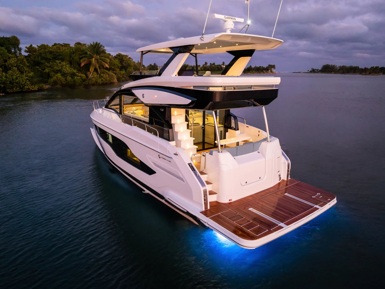 2027 Cruisers Yachts 50 FLY 50.0 feet, Clearwater, Florida #9