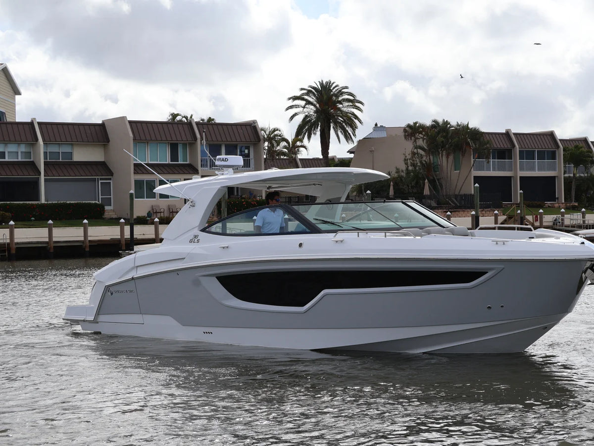 2026 Cruisers Yachts 38 GLS Outboard 38.0 feet, Clearwater, Florida #10