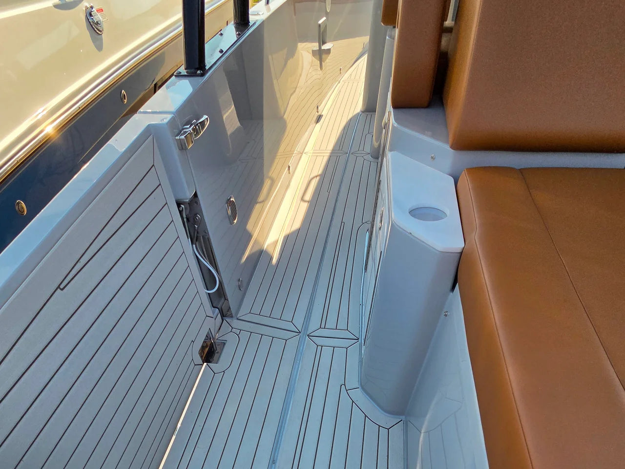 2027 Cruisers Yachts 38 VTR 38.0 feet, Clearwater, Florida #12