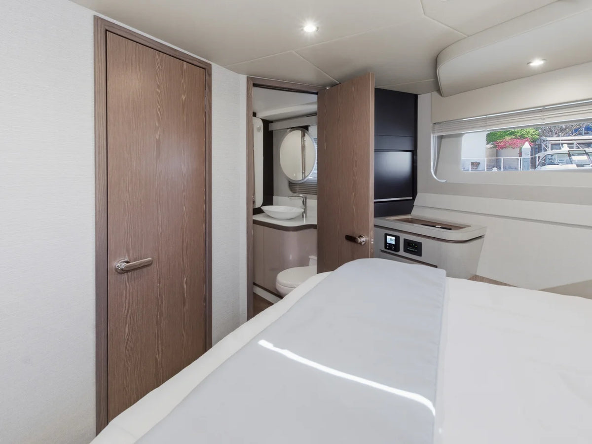 2027 Cruisers Yachts 50 FLY 50.0 feet, Clearwater, Florida #84