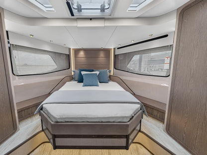 2026 Cruisers Yachts 57 FLY 57.0 feet, Clearwater, Florida #16