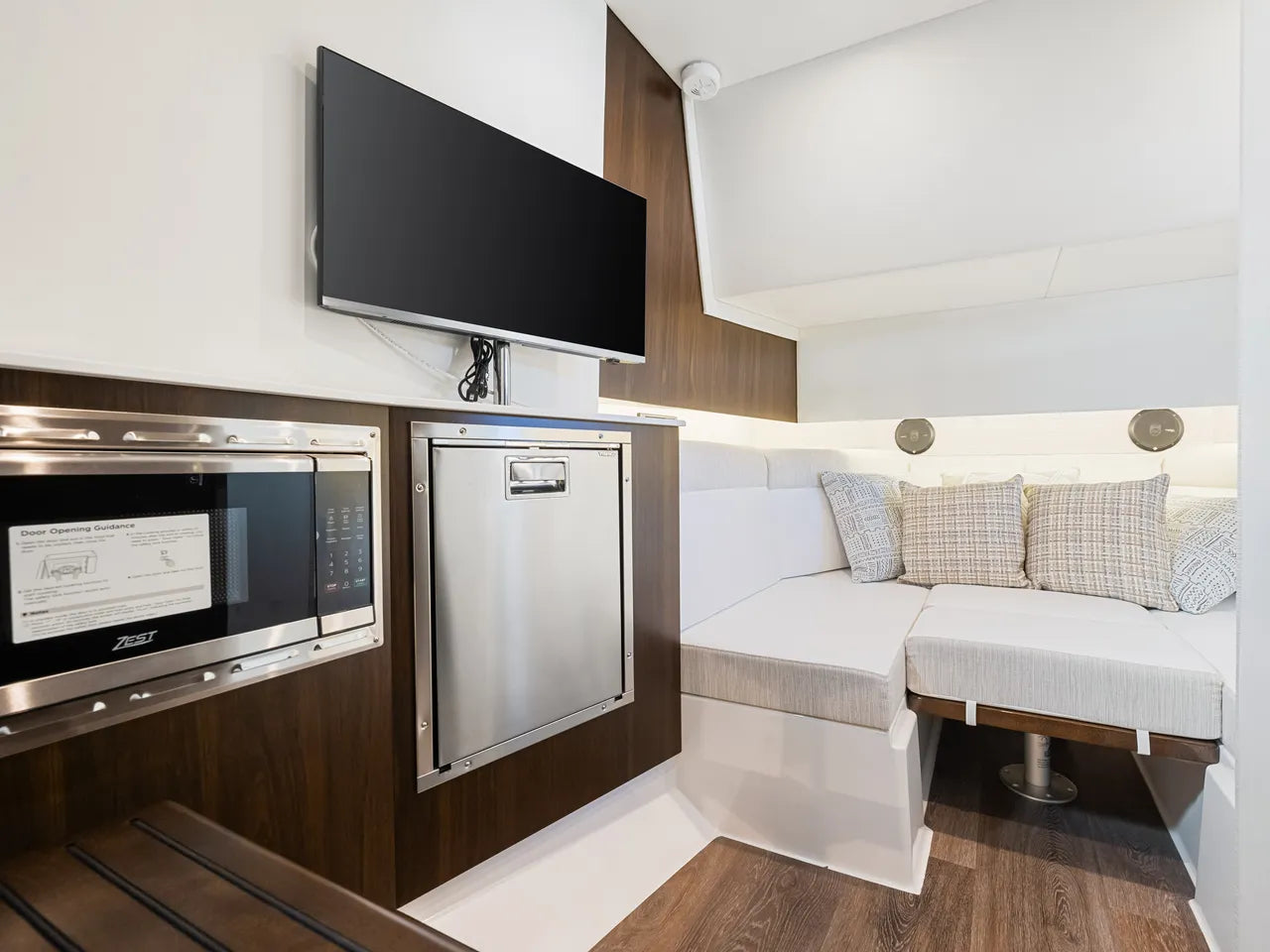 2026 Cruisers Yachts 38 GLS Outboard 38.0 feet, Clearwater, Florida #77