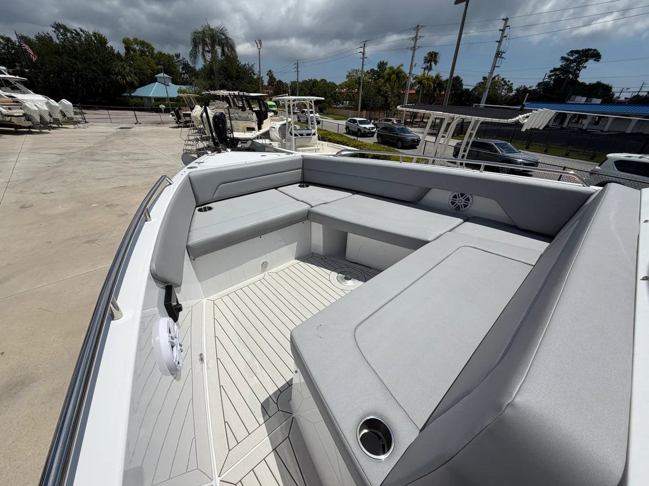 2026 Cruisers Yachts 38 VTR 38.0 feet, Clearwater, Florida #18