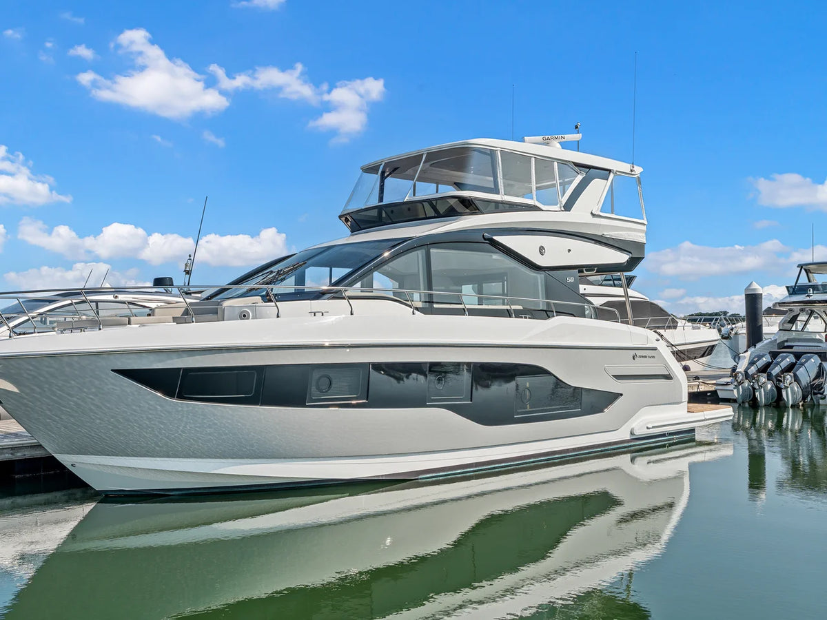 2027 Cruisers Yachts 50 FLY 50.0 feet, Clearwater, Florida #4