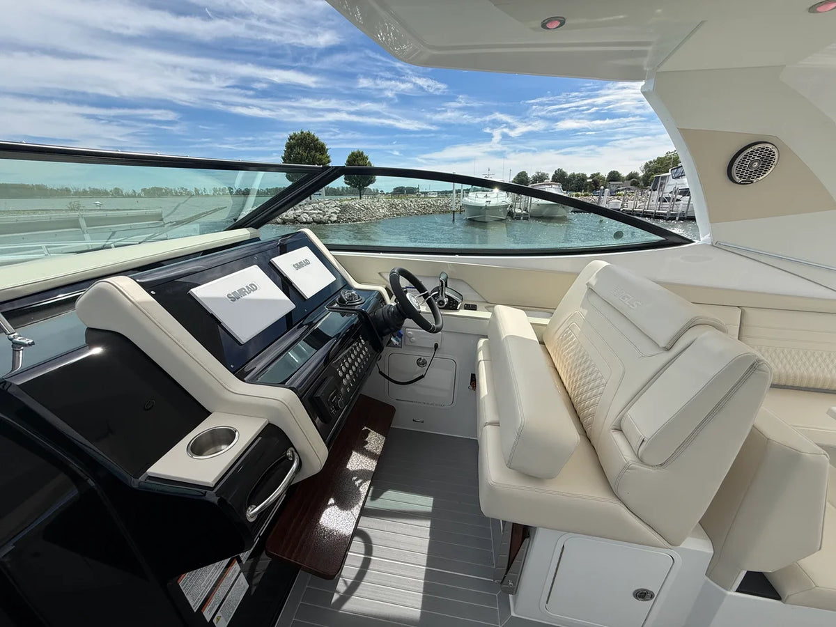 2027 Cruisers Yachts 38 GLS Outboard 38.0 feet, Clearwater, Florida #7