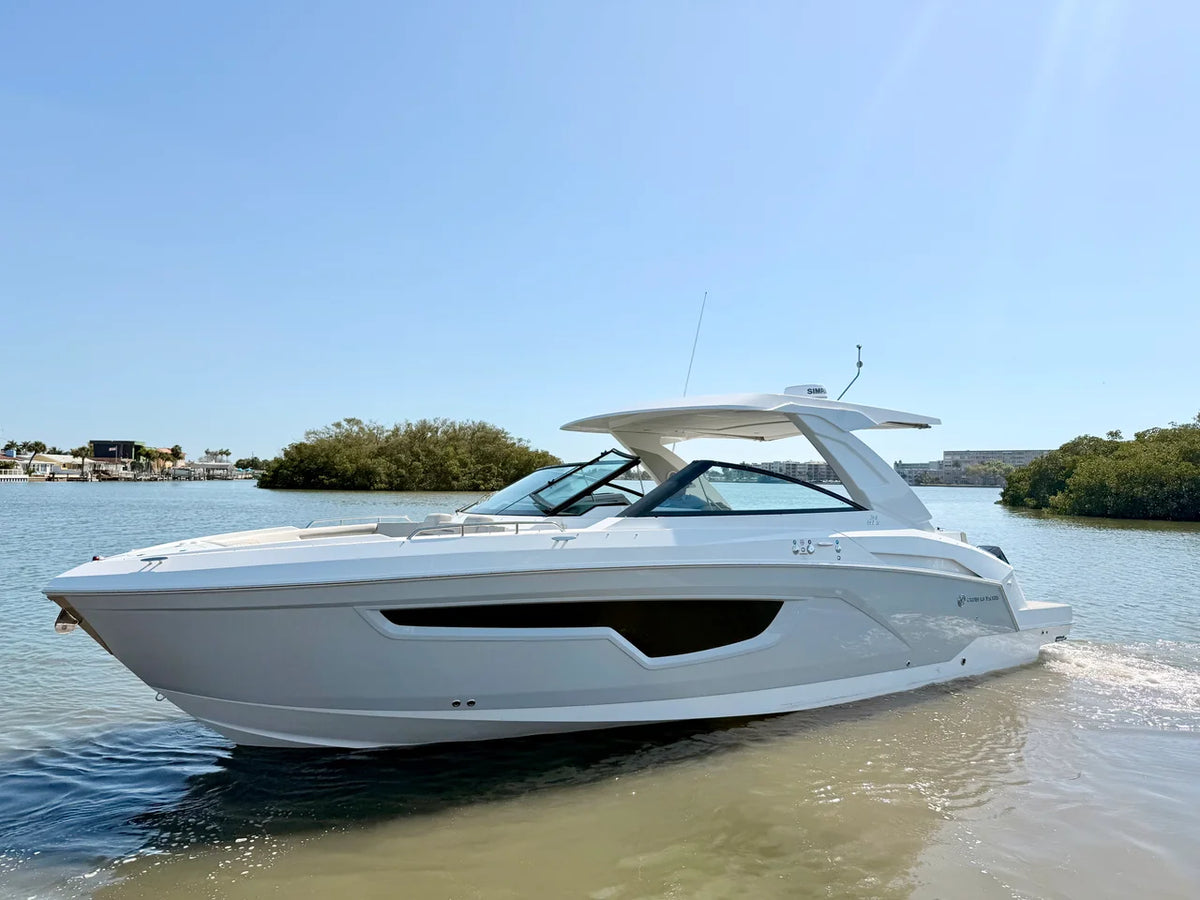 2026 Cruisers Yachts 34 GLS Outboard 34.0 feet, Clearwater, Florida #22
