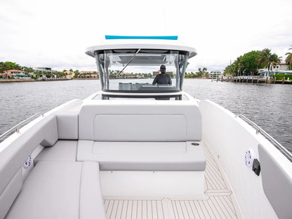 2026 Cruisers Yachts 38 VTR 38.0 feet, Clearwater, Florida #23
