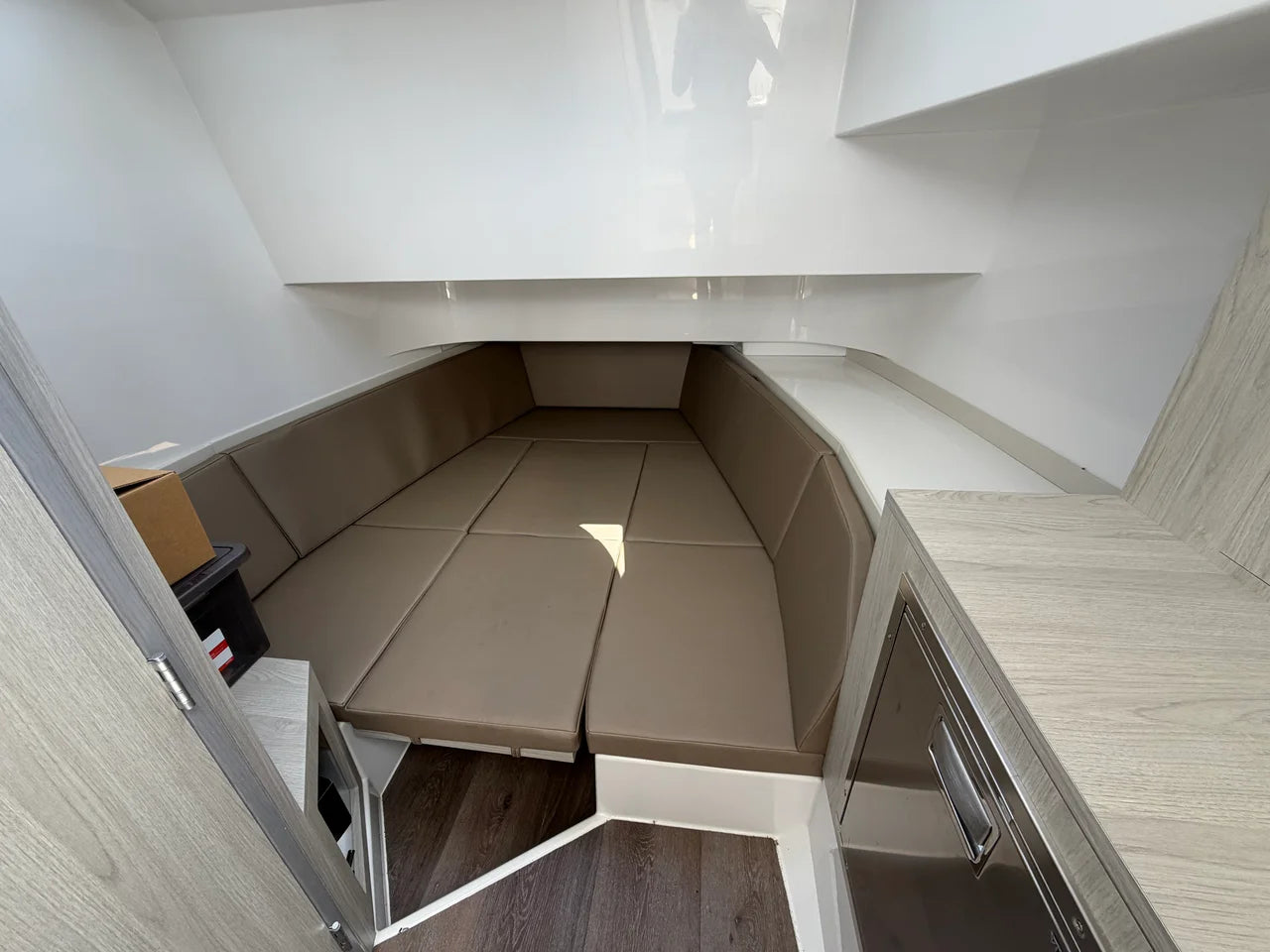 2026 Cruisers Yachts 38 VTR 38.0 feet, Clearwater, Florida #23