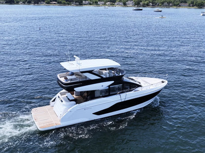 2026 Cruisers Yachts 57 FLY 57.0 feet, Clearwater, Florida #5