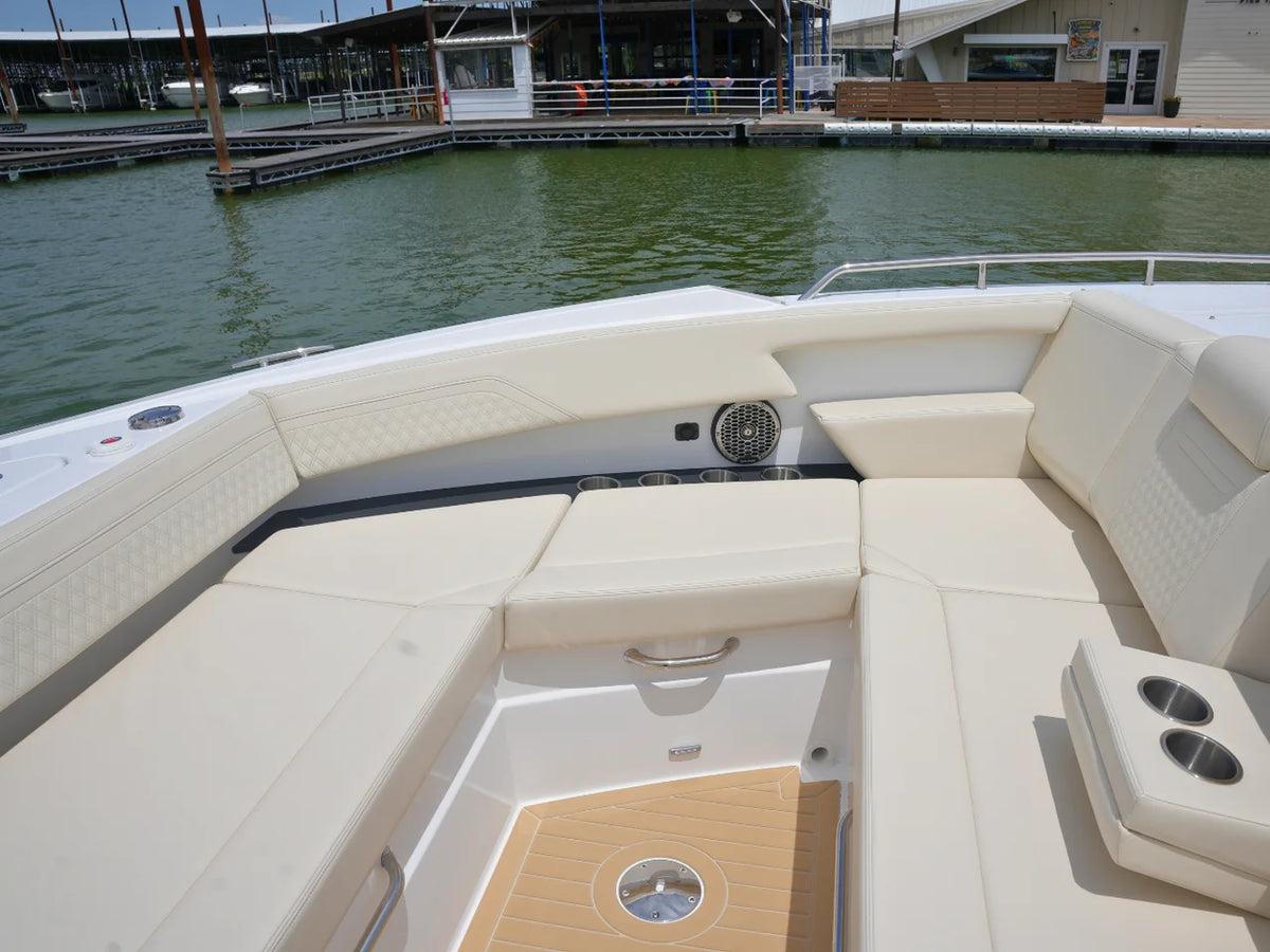 2026 Cruisers Yachts 38 GLS 38.0 feet, Clearwater, Florida #50