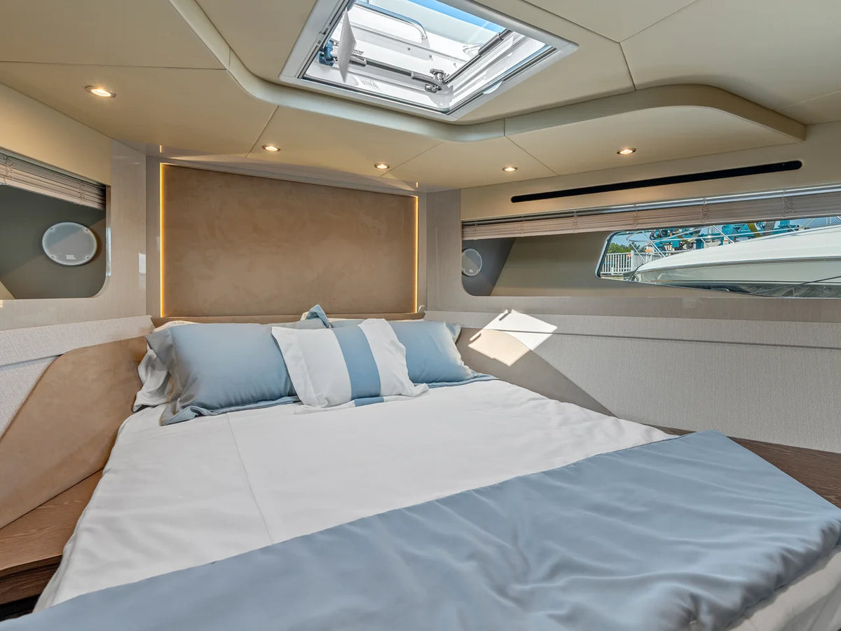 2027 Cruisers Yachts 50 FLY 50.0 feet, Clearwater, Florida #31