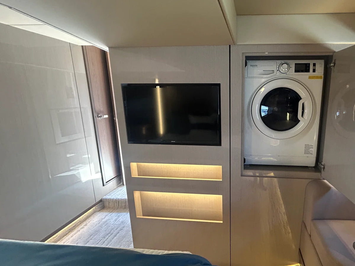 2026 Cruisers Yachts 57 FLY 57.0 feet, Clearwater, Florida #59
