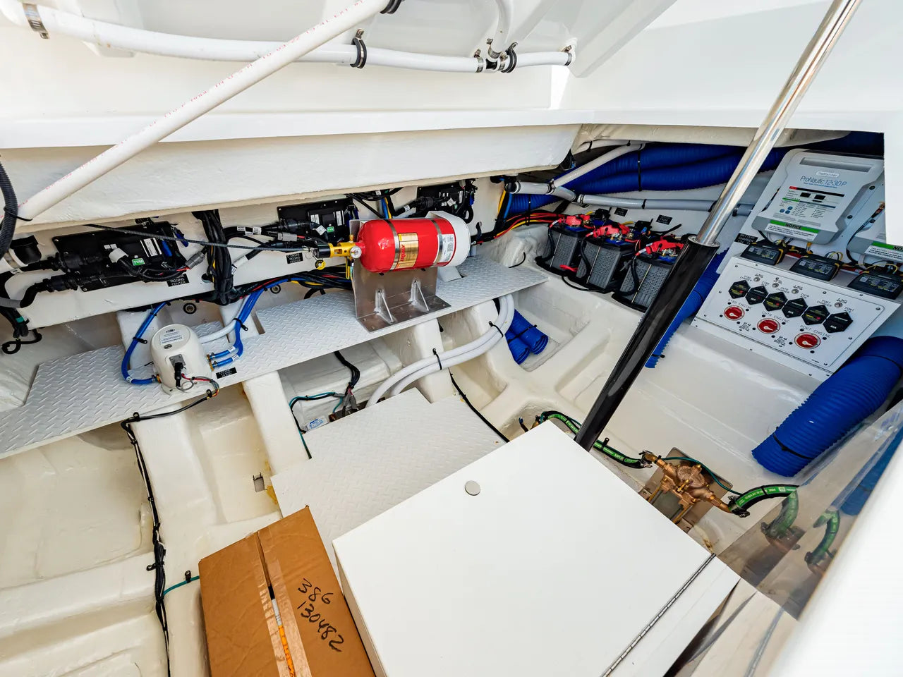 2026 Cruisers Yachts 38 GLS Outboard 38.0 feet, Clearwater, Florida #83