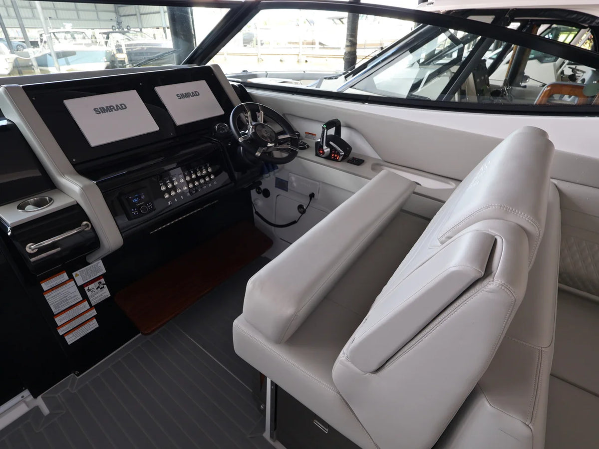2026 Cruisers Yachts 38 GLS Outboard 38.0 feet, Clearwater, Florida #25