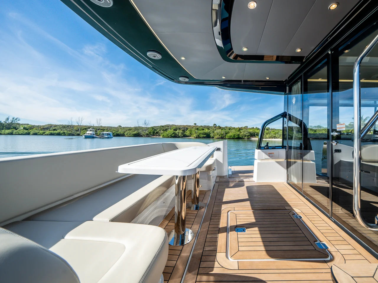 2026 Cruisers Yachts 57 FLY 57.0 feet, Clearwater, Florida #14