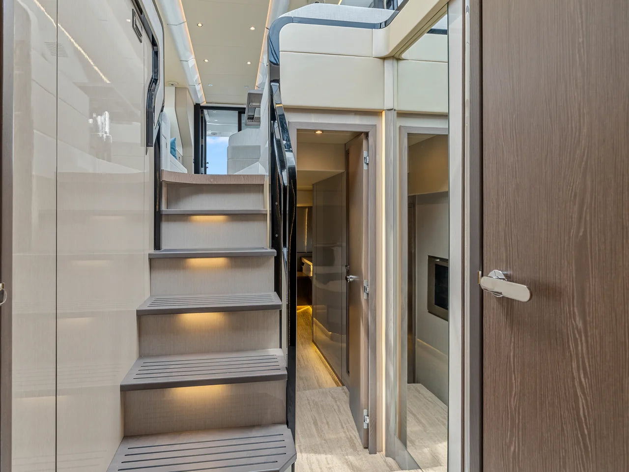 2026 Cruisers Yachts 57 FLY 57.0 feet, Clearwater, Florida #30