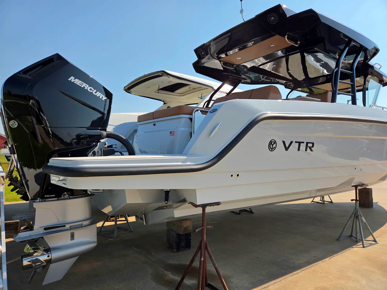 2027 Cruisers Yachts 38 VTR 38.0 feet, Clearwater, Florida #6