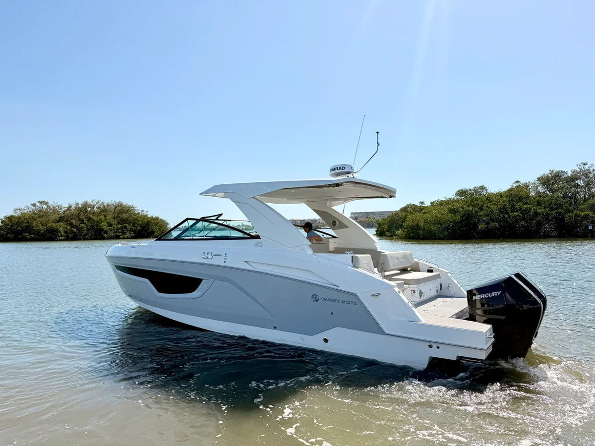 2026 Cruisers Yachts 34 GLS Outboard 34.0 feet, Clearwater, Florida #14