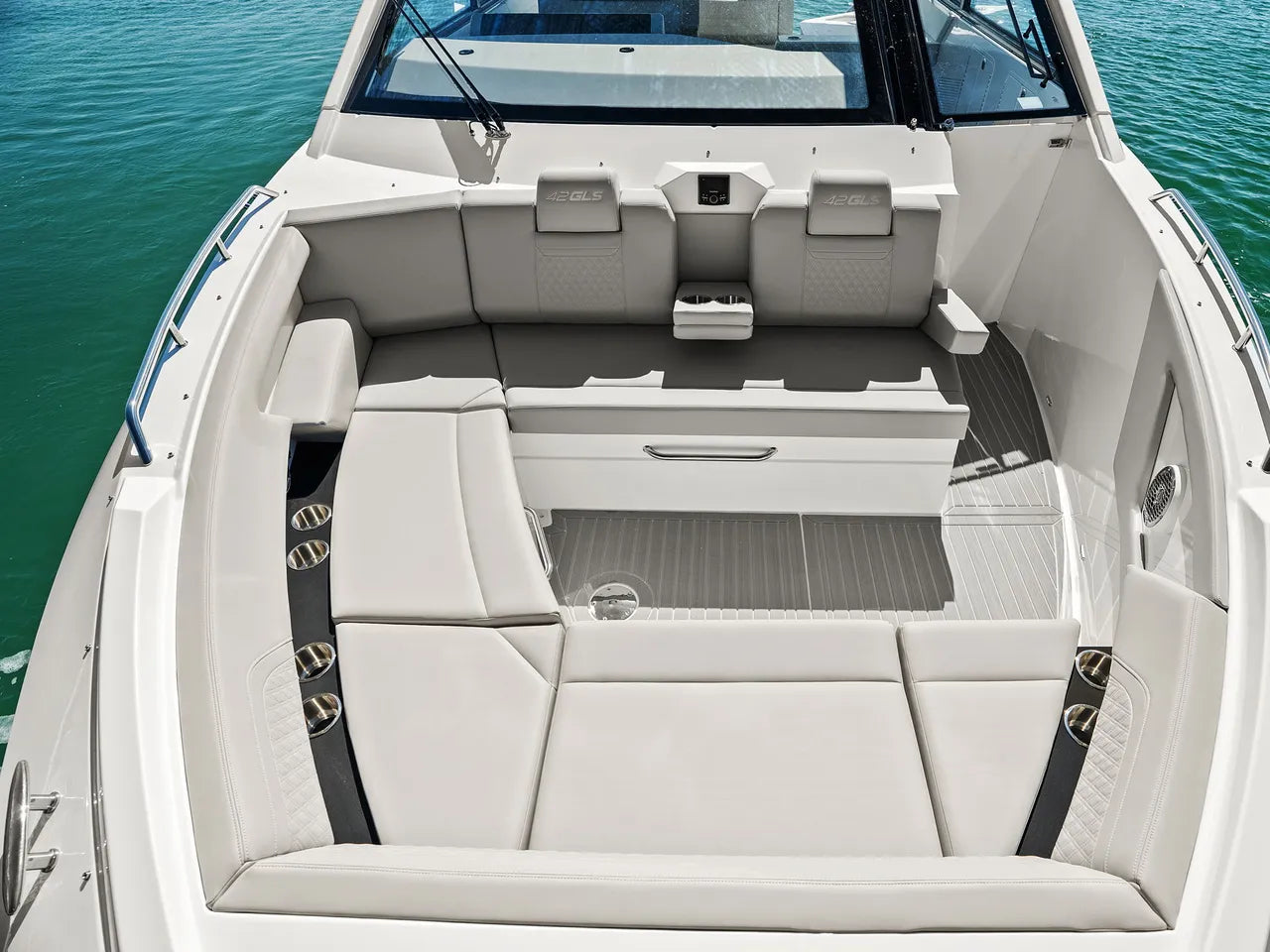 2026 Cruisers Yachts 42 GLS Outboard 42.0 feet, Clearwater, Florida #35