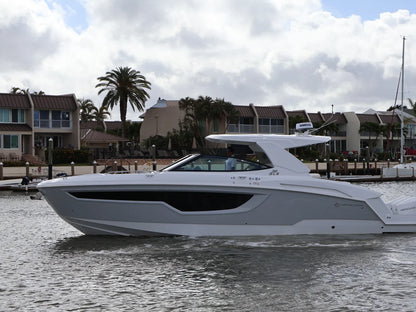 2026 Cruisers Yachts 38 GLS Outboard 38.0 feet, Clearwater, Florida #2