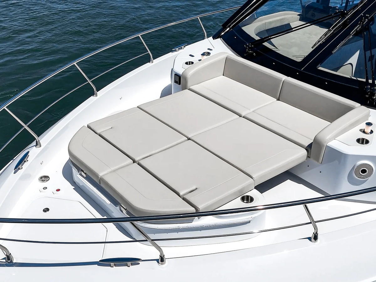 2027 Cruisers Yachts 50 FLY 50.0 feet, Clearwater, Florida #32