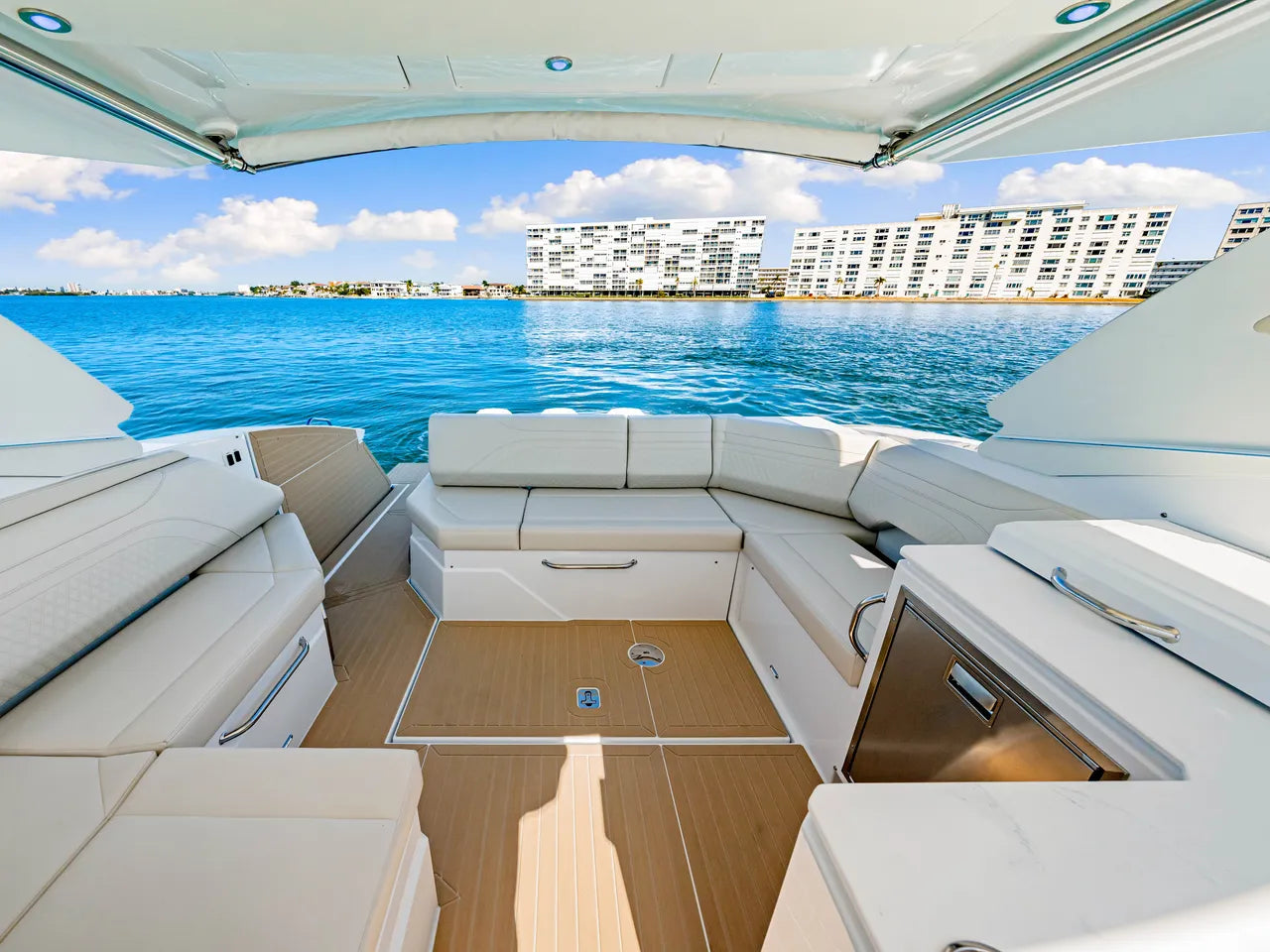 2026 Cruisers Yachts 38 GLS Outboard 38.0 feet, Clearwater, Florida #59