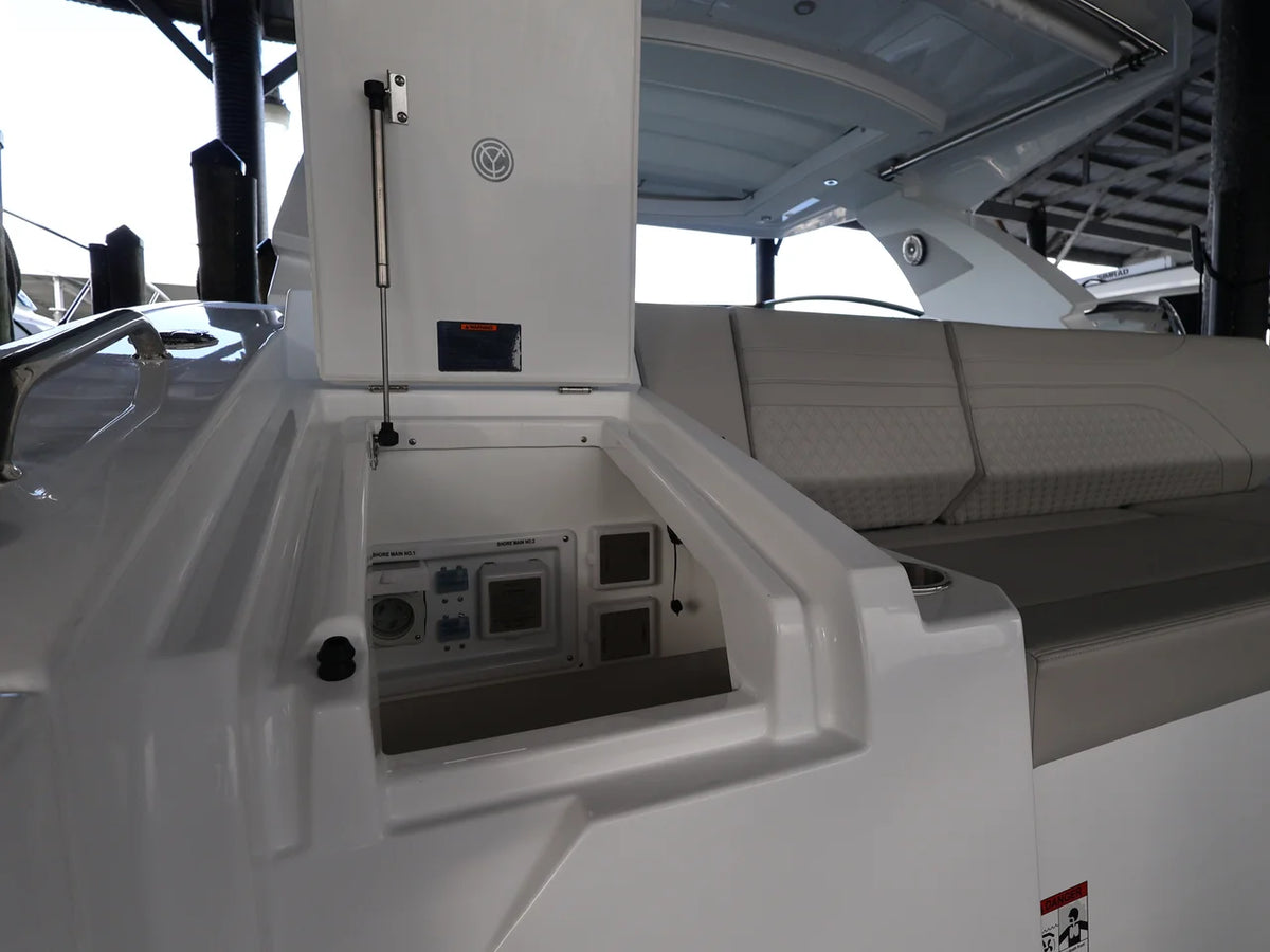 2026 Cruisers Yachts 38 GLS Outboard 38.0 feet, Clearwater, Florida #16