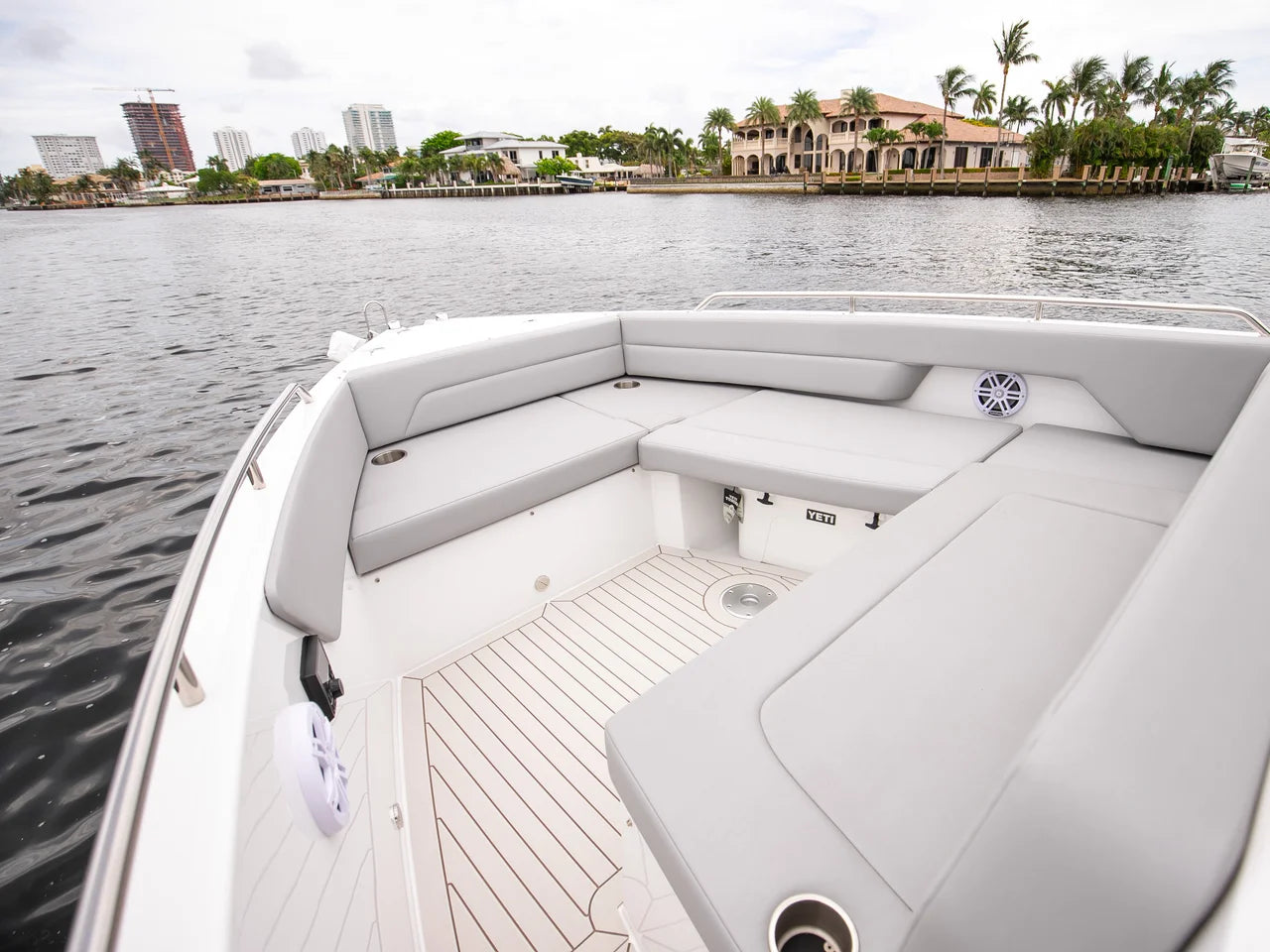 2026 Cruisers Yachts 38 VTR 38.0 feet, Clearwater, Florida #17